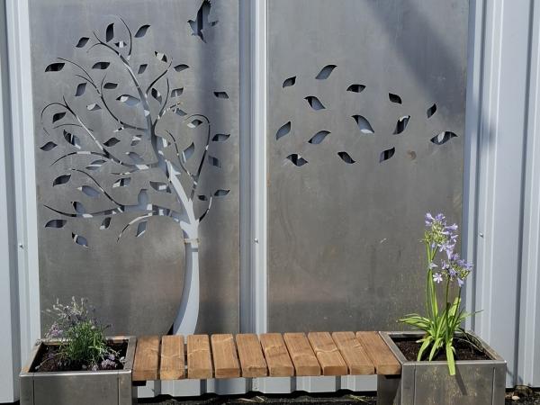 Sichtschutzwand blank ohne Muster